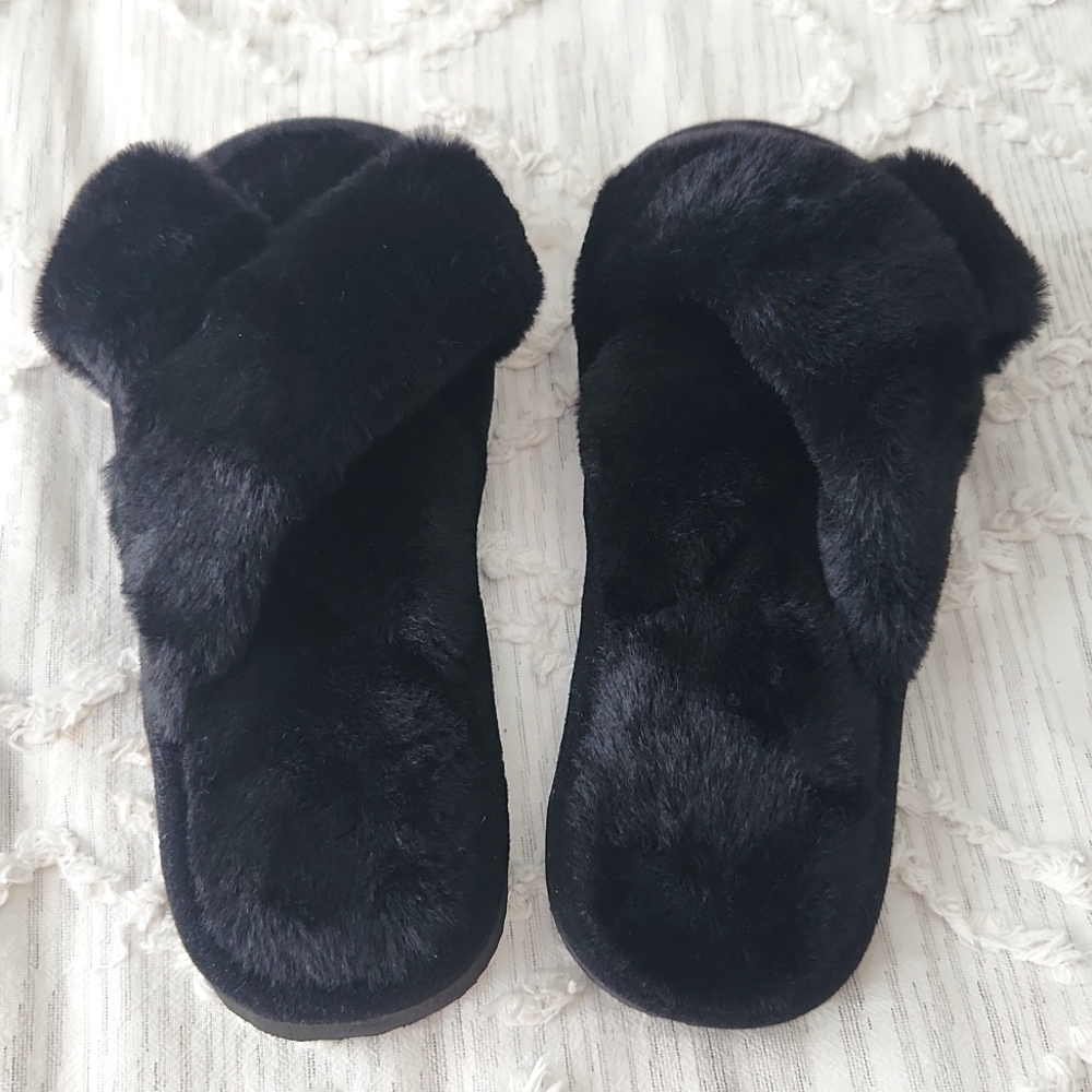 Slippers NWOT